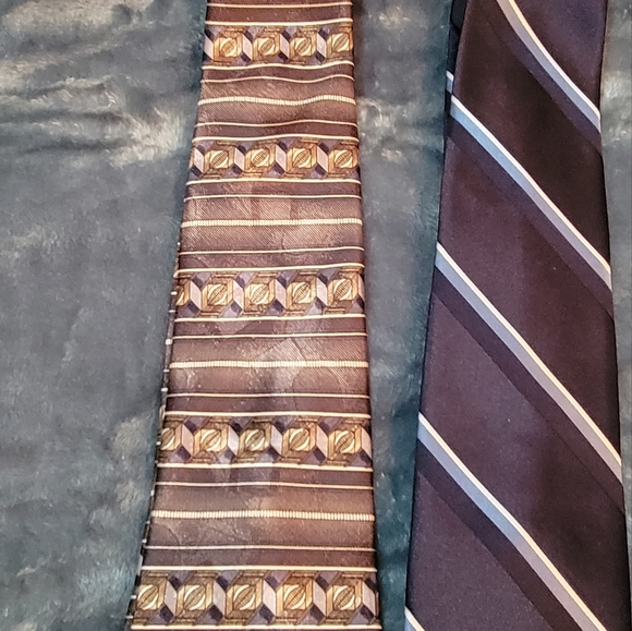 all regular ties in colors shown.   perfect for a new graduate - Picture 2 of 6